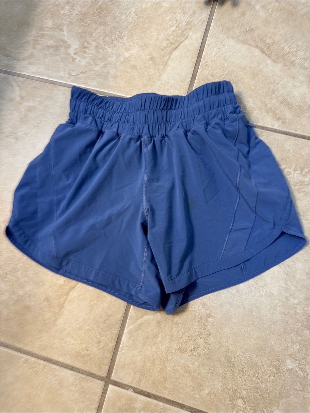 Lululemon Track That Short Running shotrs Blue Sz. 4